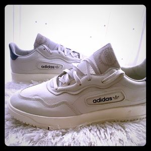 Adidas never worn before vintage sneakers!